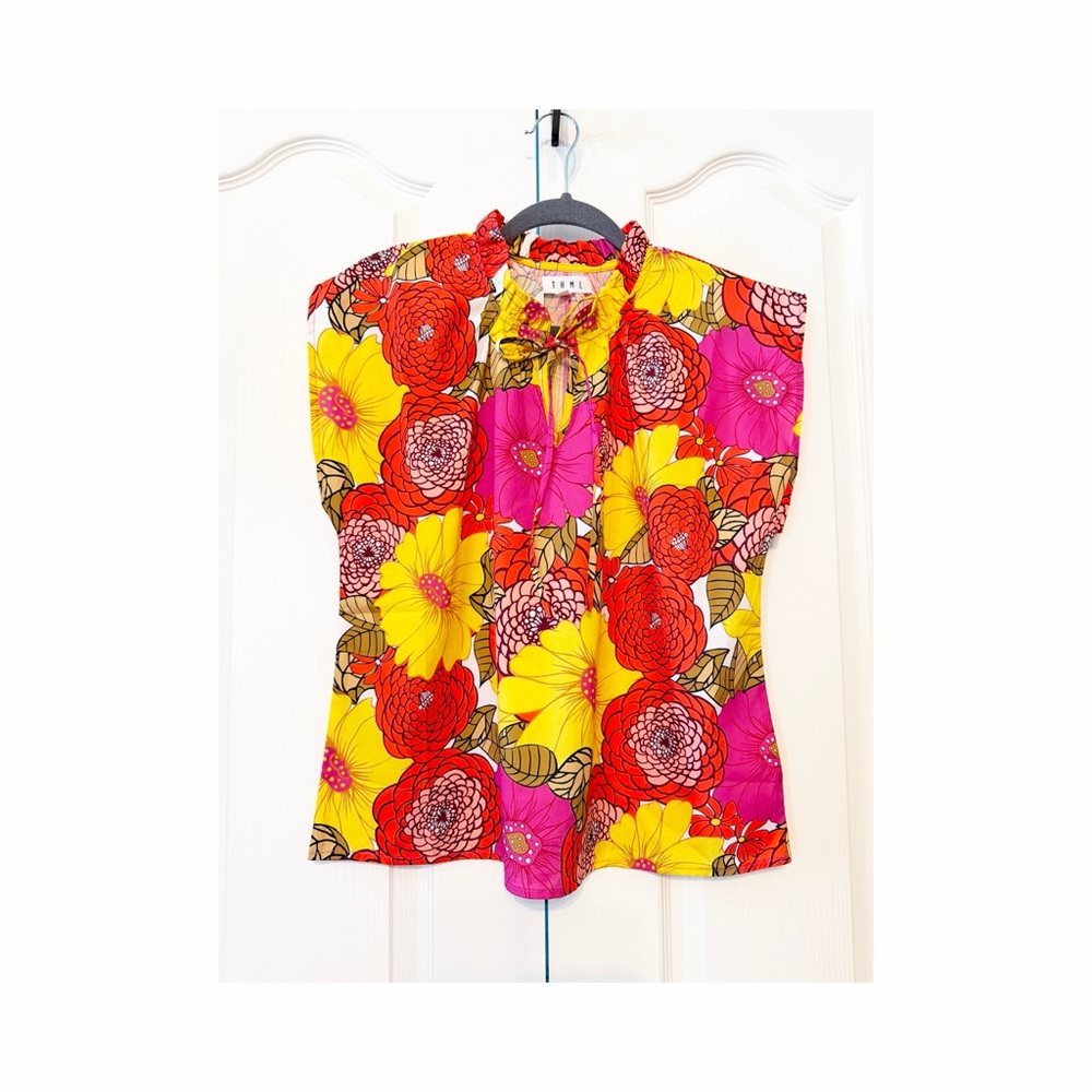 THML Floral Ruffle Neck Floral Multicolor Top Sleeveless Size Small